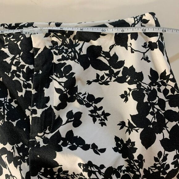 Gap Black & White Floral Crop Stretch Pants - Picture 5 of 8